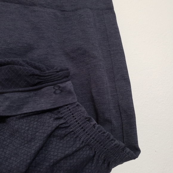 Lululemon Crop - Picture 6 of 6